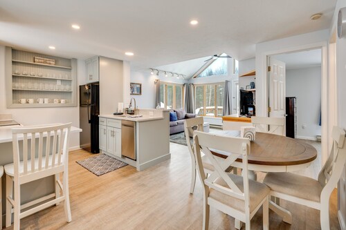 Sled, Ski & Hike! Mtn-view Condo in Thornton