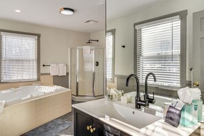 House (3 Bedrooms) | Interior - Dine & Unwind! Overlook Home at Rabbit Hill Inn (St. Johnsbury)