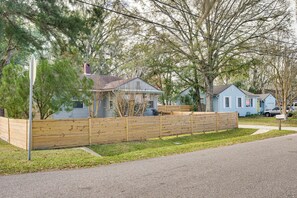 House (2 Bedrooms) | Interior - 6 Mi to Dtwn Entertainment! Stylish JAX Abode (Jacksonville)