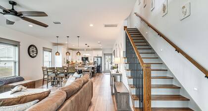Walk to Beach! 'ocean's Paradise' w/ Patio