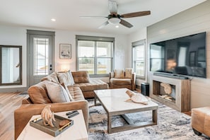 House (5 Bedrooms) | Interior