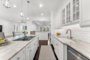 Fridge, microwave, oven, stovetop - Stunning Vanderhorst area home with pool (Kiawah Island)