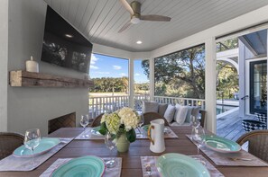 Dining - Stunning Vanderhorst area home with pool (Kiawah Island)