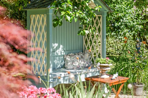 Casa Toscana with Private Garden, Balcony, and Wi-Fi