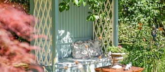 Casa Toscana with Private Garden, Balcony, and Wi-Fi