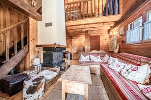 Ping pong - Chalet “8p Comfort – Le Gaby” with Mountain View and Wi-Fi (Verchaix)