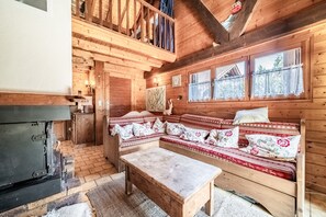 Ping pong - Chalet “8p Comfort – Le Gaby” with Mountain View and Wi-Fi (Verchaix)