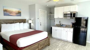 Condo, 2 Bedrooms | 2 bedrooms, free WiFi