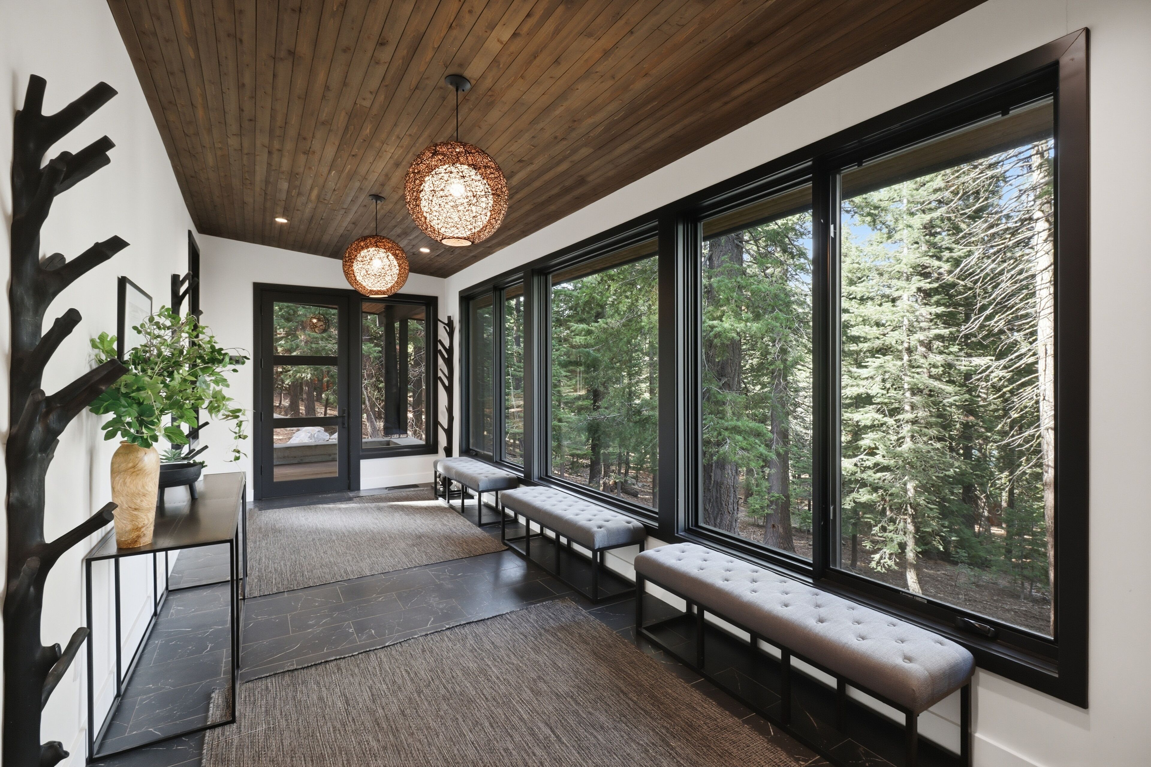 House, 5 Bedrooms | Interior