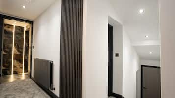 Phòng đôi cơ bản, sân hiên | Nội thất