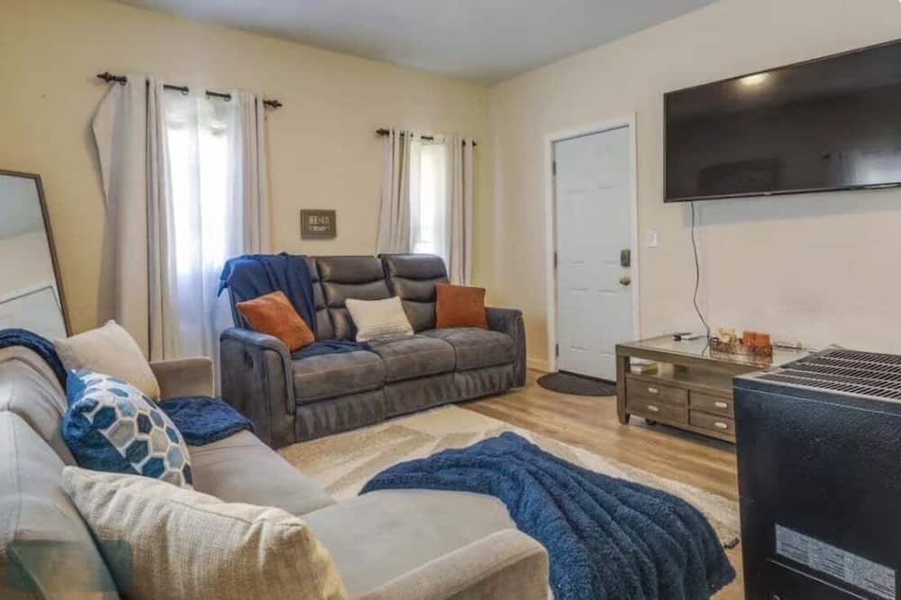 Cozy Adventure Filled Escape Free Parking 2 Bedroom Apts