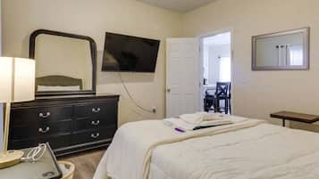 Apartamento, 2 habitaciones | 2 dormitorios y espacio para trabajar con un portátil