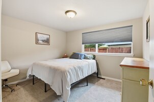 Casa, 3 habitaciones | 3 dormitorios, espacio para trabajar con un portátil, wifi gratis