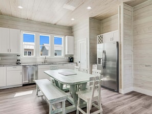 House, 6 Bedrooms | Private kitchen - Bliss On The Bay Sp163167 6 Bedroom Home (Fulton)