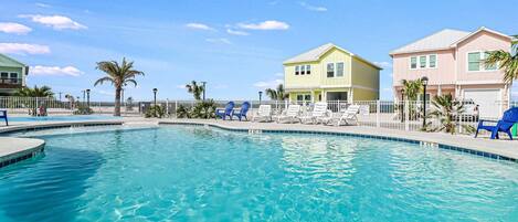 House, 6 Bedrooms | Pool