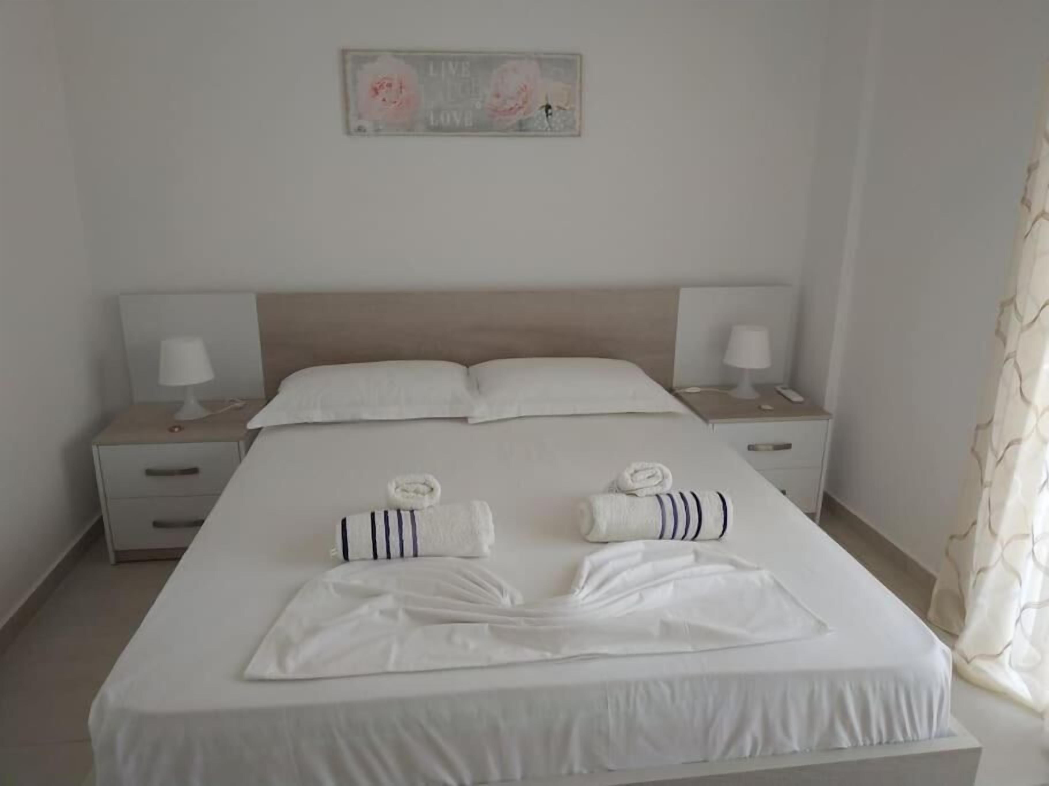 Wi-Fi gratuit, draps fournis