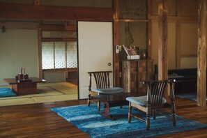 Interior - Kominkayado Loof Naminoie (Isumi)