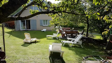 Ulkoruokailutilat