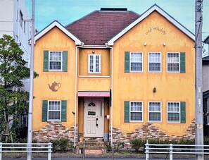 Exterior - Pension Unbirthday (Urayasu)