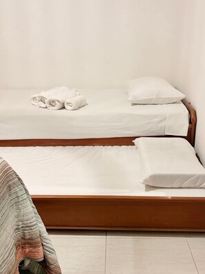 In-room dining - Pousada Três Marias Guaiuba  (Guarujá)