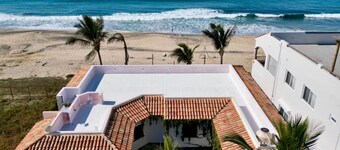The Cerritos Beach Inn