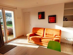 Living area - Le cocon de Port Blanc 300m from the beach (Penvénan)