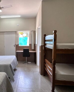 1 室のベッドルーム、WiFi