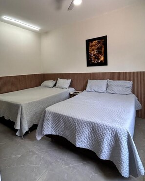 1 室のベッドルーム、WiFi