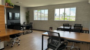 Classic Apartment | Dining - Apto. Novo Perto da Praia da Ponta Negra (Manaus)