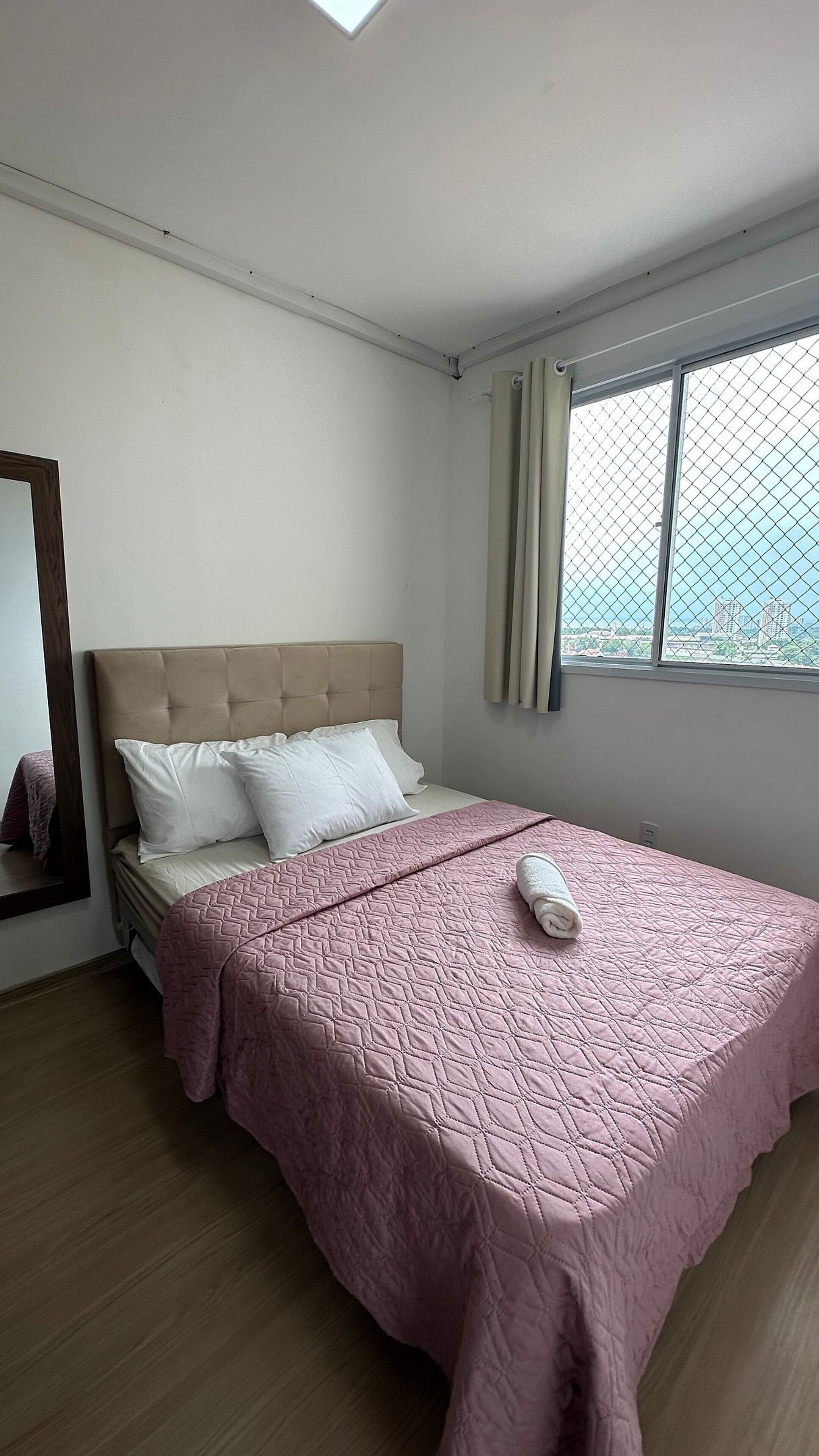 Apartamento clássico | Ferros/tábuas de passar roupa, Wi-Fi de cortesia, roupa de cama