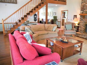 Living area - Gray House at Pawleys - 3 bedroom - Pool (Pawleys Island)