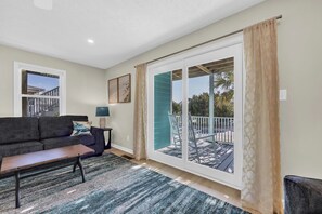 Living area - Haney's By The C - Unit C of Triplex (Pawleys Island)