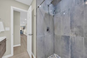 Bathroom - Haney's By The C - Unit C of Triplex (Pawleys Island)