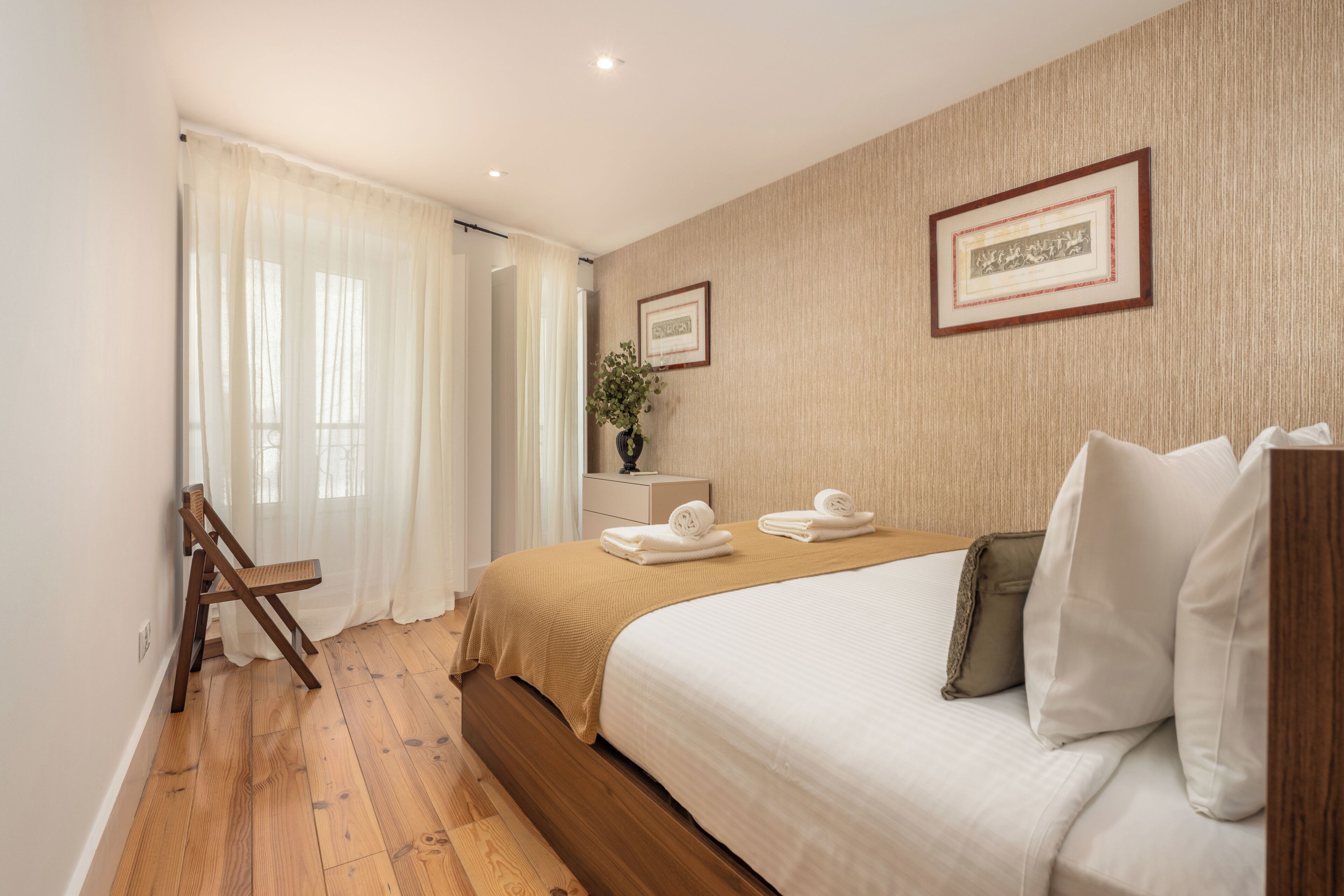 Classic Apartment | Iron/ironing board, free WiFi