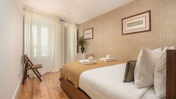 Classic Apartment | Iron/ironing board, free WiFi