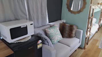 Mobile Home, 1 Bedroom, Smoking, Balcony | Interior