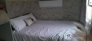 Stacaravan, 1 slaapkamer, roken, balkon | 1 slaapkamer