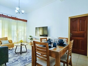 Dining - Adorable 2-bedroom apartment in peaceful Kigali neighborhood! (Kigali)