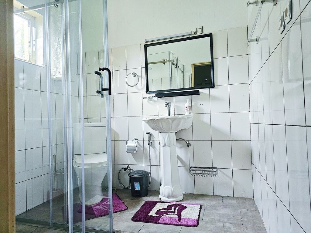 Towels, toilet paper