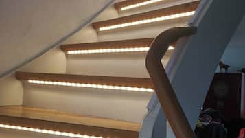 House, 6 Bedrooms, Balcony, Garden View | Interior