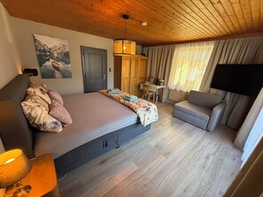 2 Schlafzimmer, Internetzugang, Bettwäsche