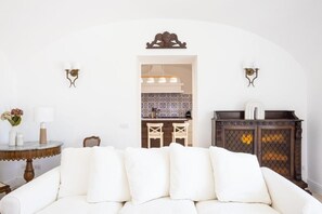 Living area - Gardenia- 03 bedroom villa with private Jacuzzi (Massa Lubrense)