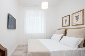Iron/ironing board, WiFi, bed sheets - Gardenia- 03 bedroom villa with private Jacuzzi (Massa Lubrense)