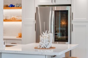 Fridge, microwave, oven, stovetop - Spacious Remodeled 3bd Villa I Koa Resort 1A (Kihei)