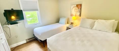 1 slaapkamer, een strijkplank/strijkijzer, gratis wifi, beddengoed