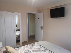 Double Room, Shared Bathroom, City View - Hostal Mari (San Cristobal de La Laguna)