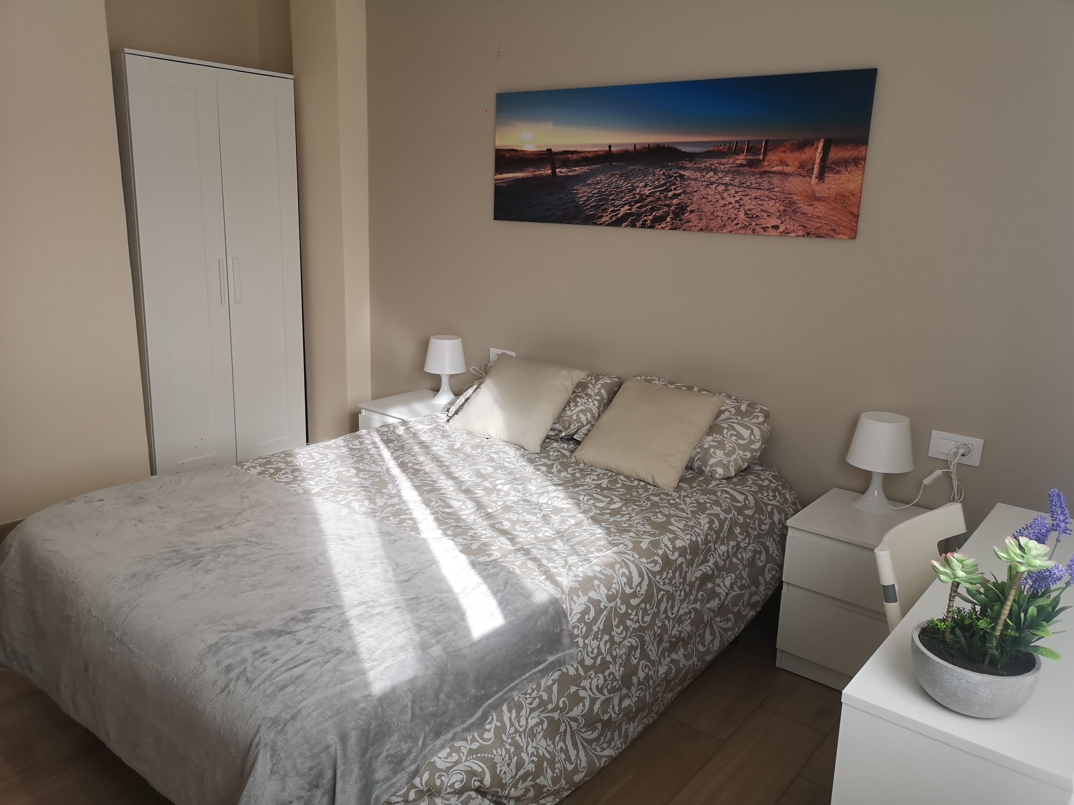 Standard Double Room, Shared Bathroom, City View | Iron/ironing board, free WiFi