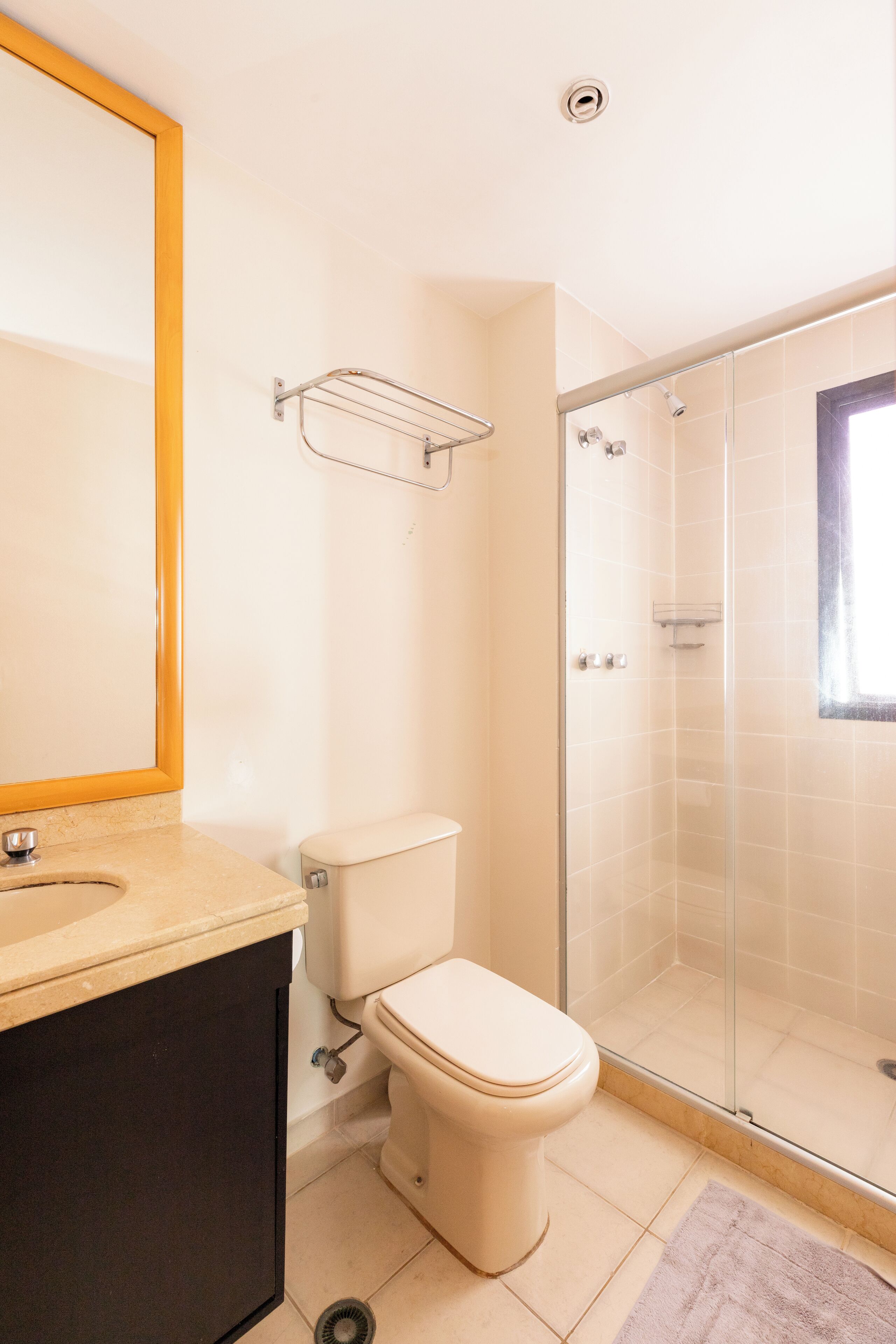 Estúdio conforto, vista para a cidade | Banheiro