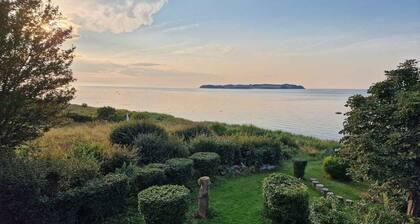 Waterfront holiday for multiple generations