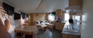 Private kitchen - Mobile home rental near the sea (Hermanville-sur-Mer)